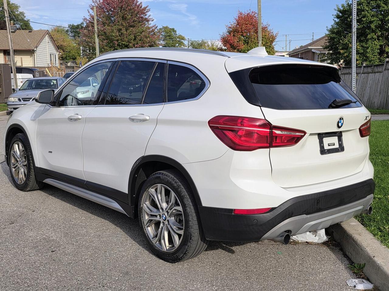 2016 BMW X1 xDrive28i Photo