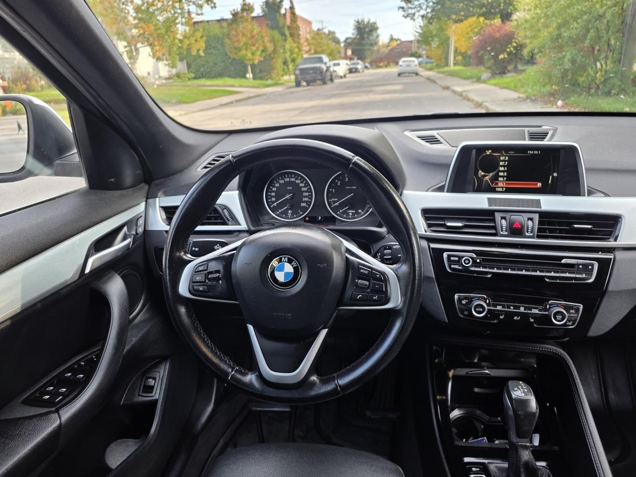 2016 BMW X1 xDrive28i Photo