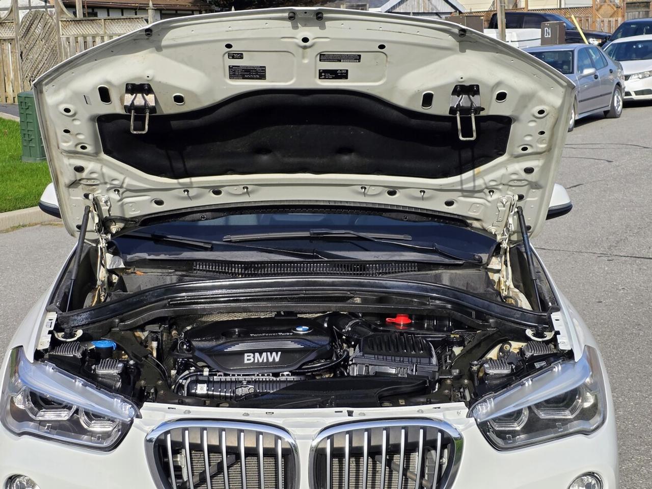 2016 BMW X1 xDrive28i Photo