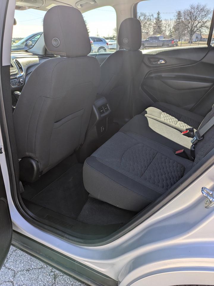 2021 Chevrolet Equinox LT Photo