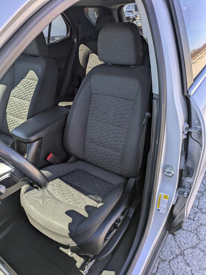 2021 Chevrolet Equinox LT Photo