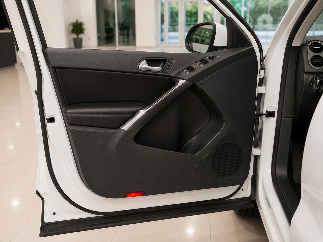 2014 Volkswagen Tiguan Trendline Photo