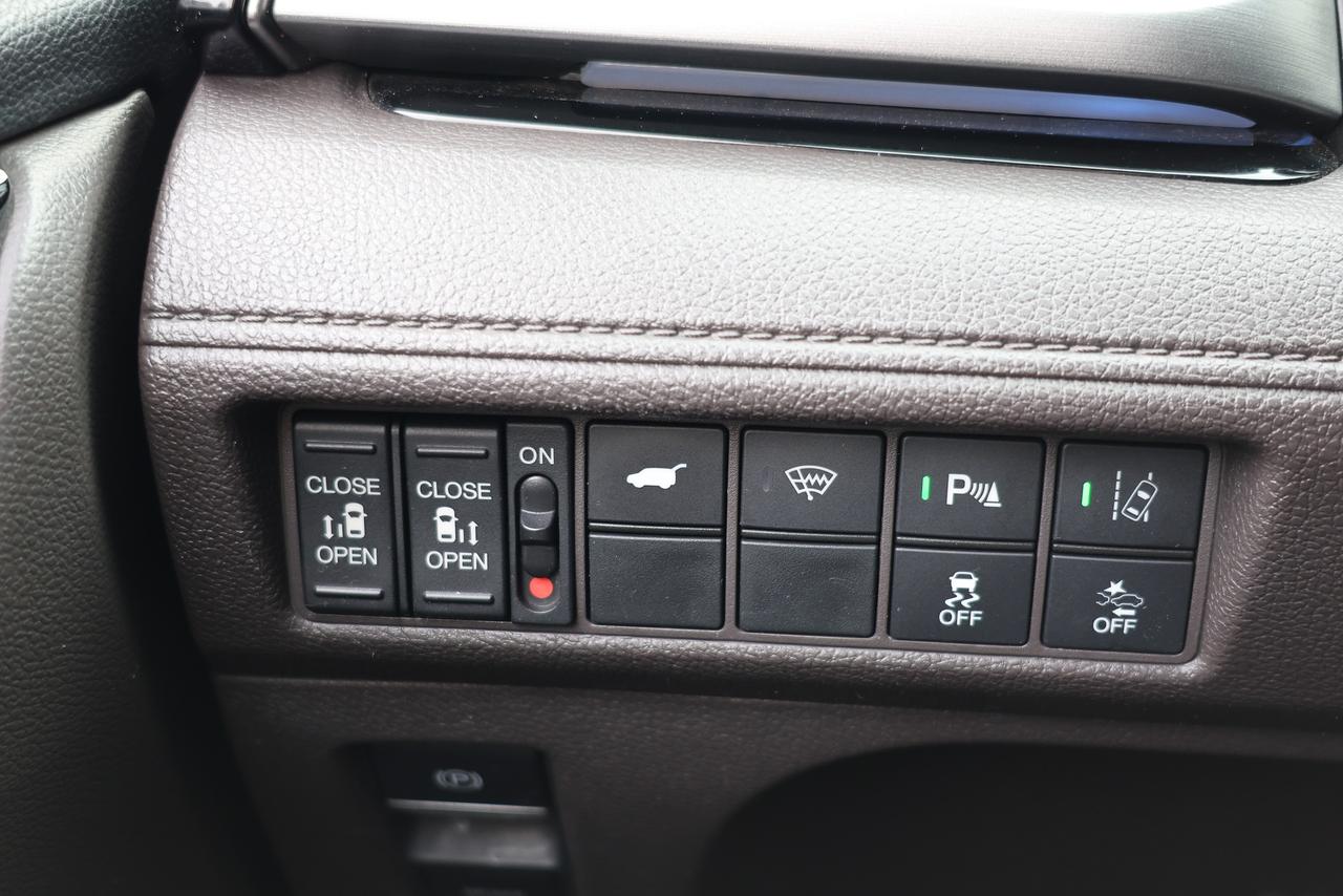 2018 Honda Odyssey TOURING - 8PASS|SUNROOF|NAVI|CAMERA|DVDPLAYER Photo