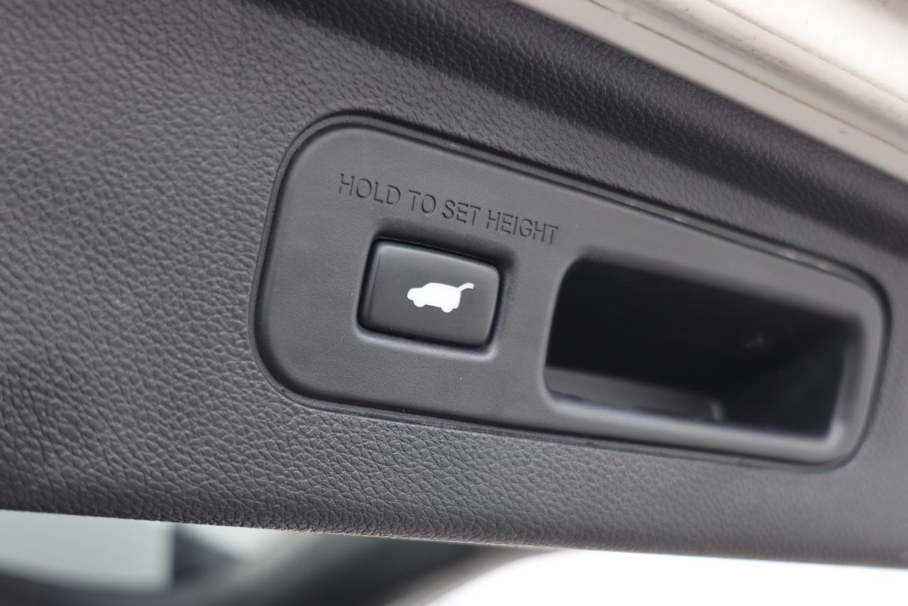 2018 Honda Odyssey TOURING - 8PASS|SUNROOF|NAVI|CAMERA|DVDPLAYER Photo