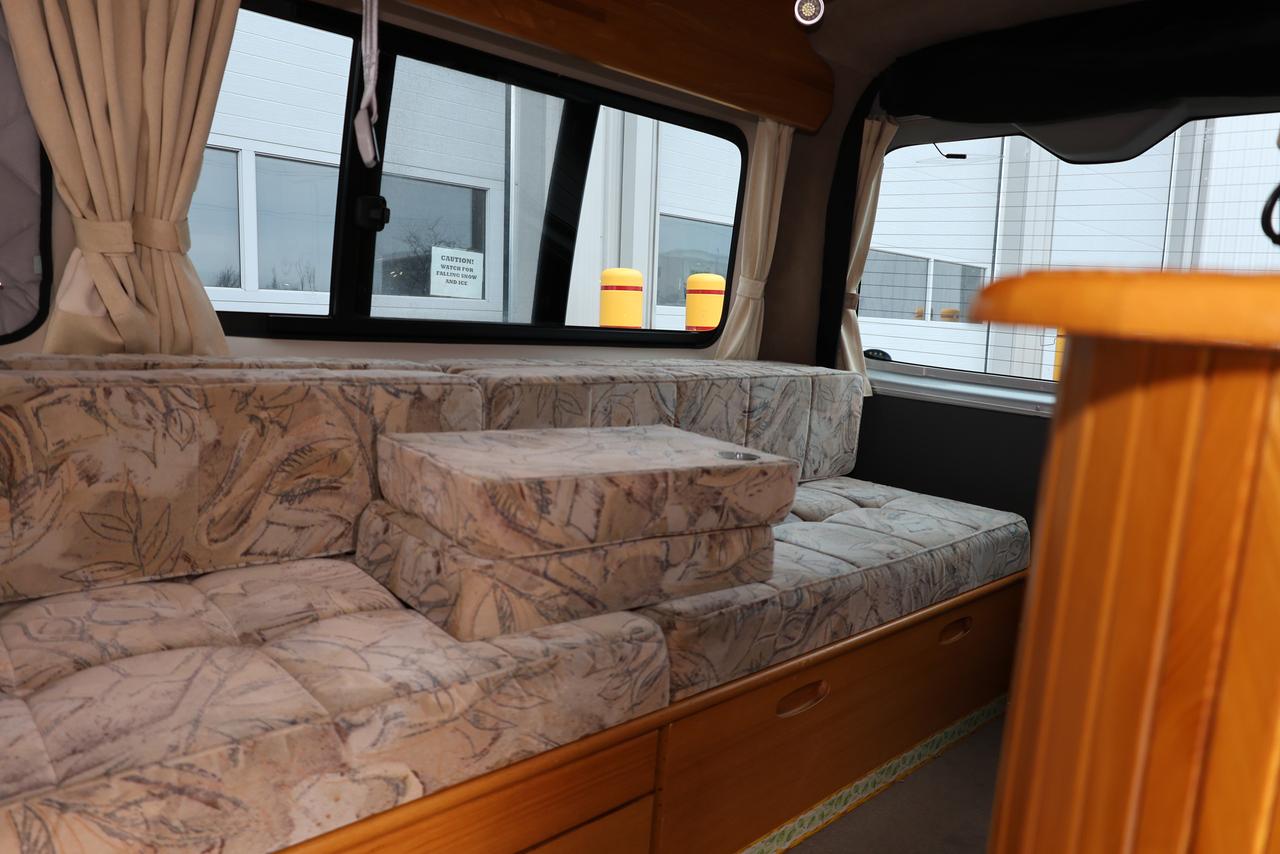 2007 Toyota Hiace 4WD 2.7L - CAMPING VAN|JAPAN IMPORT|RHD Photo