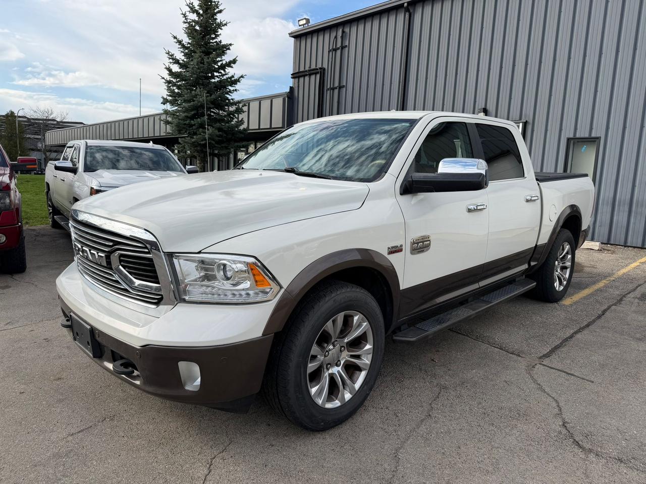 <p><span data-sheets-root=1>Just arrived! RAM 1500 Longhorn 5.7L V8. One Owner + Accident Free: Two tone off white/dark brown exterior on brown interior. Loaded with Options. 5.8 box, running boards, hard tri fold tonneau cover, bedliner and plenty more!</span></p><p><span data-sheets-root=1>All prices are exclusive of safety, licensing, fuel charges and HST&bull;Safety Certification is available at $599 for sedans/SUVs and $799 for trucks. &bull;Financing and Extended warranty options are also available. Save with Finance! Special Finance Price is the listed price. (All special finance prices are firm). Any warranty included with the vehicle is only applicable with a Safety Standards Certificate. &bull;This vehicle is located at our Burlington dealership at <strong>3455 Landmark Rd, Burlington ON</strong>. Please reach out for more details.</span></p>