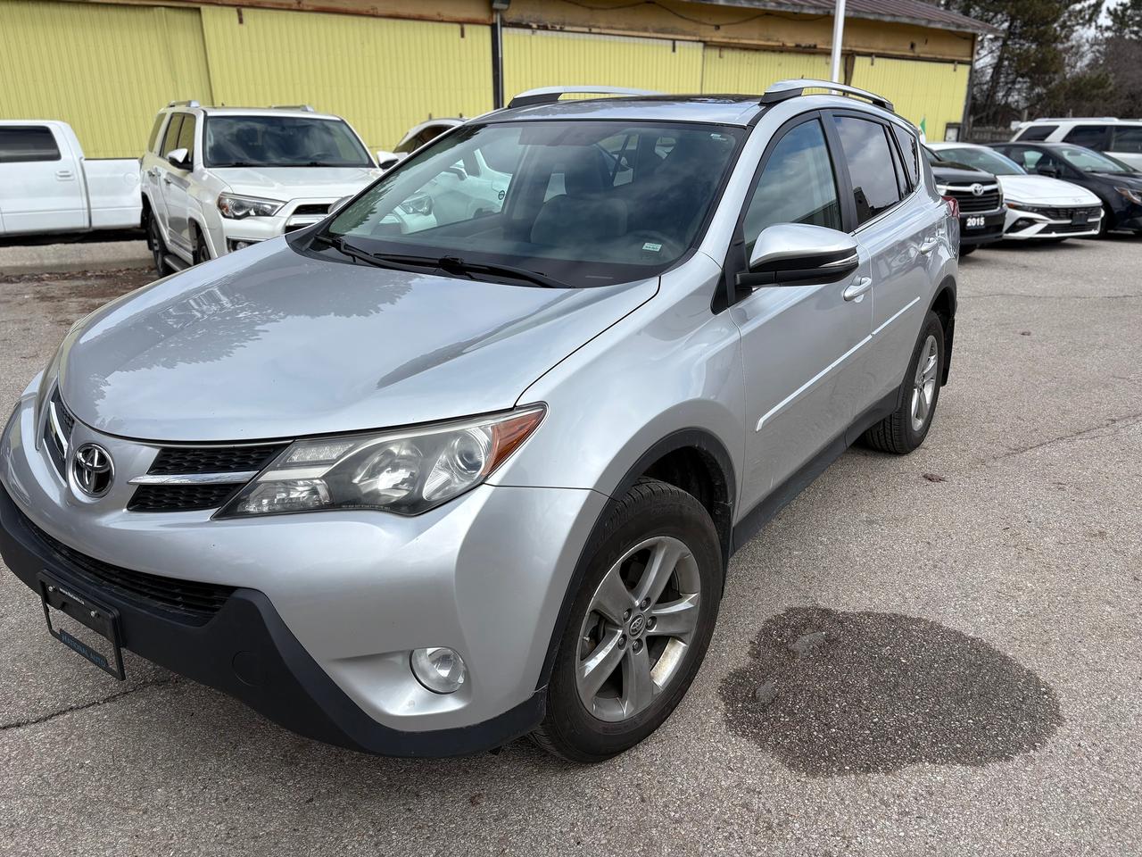Used 2015 Toyota RAV4  AWD XLE,AWD,SUNROOF,CLEAN CARFAX.CERTIFIED,+WARRANTY for sale in Richmond Hill, ON