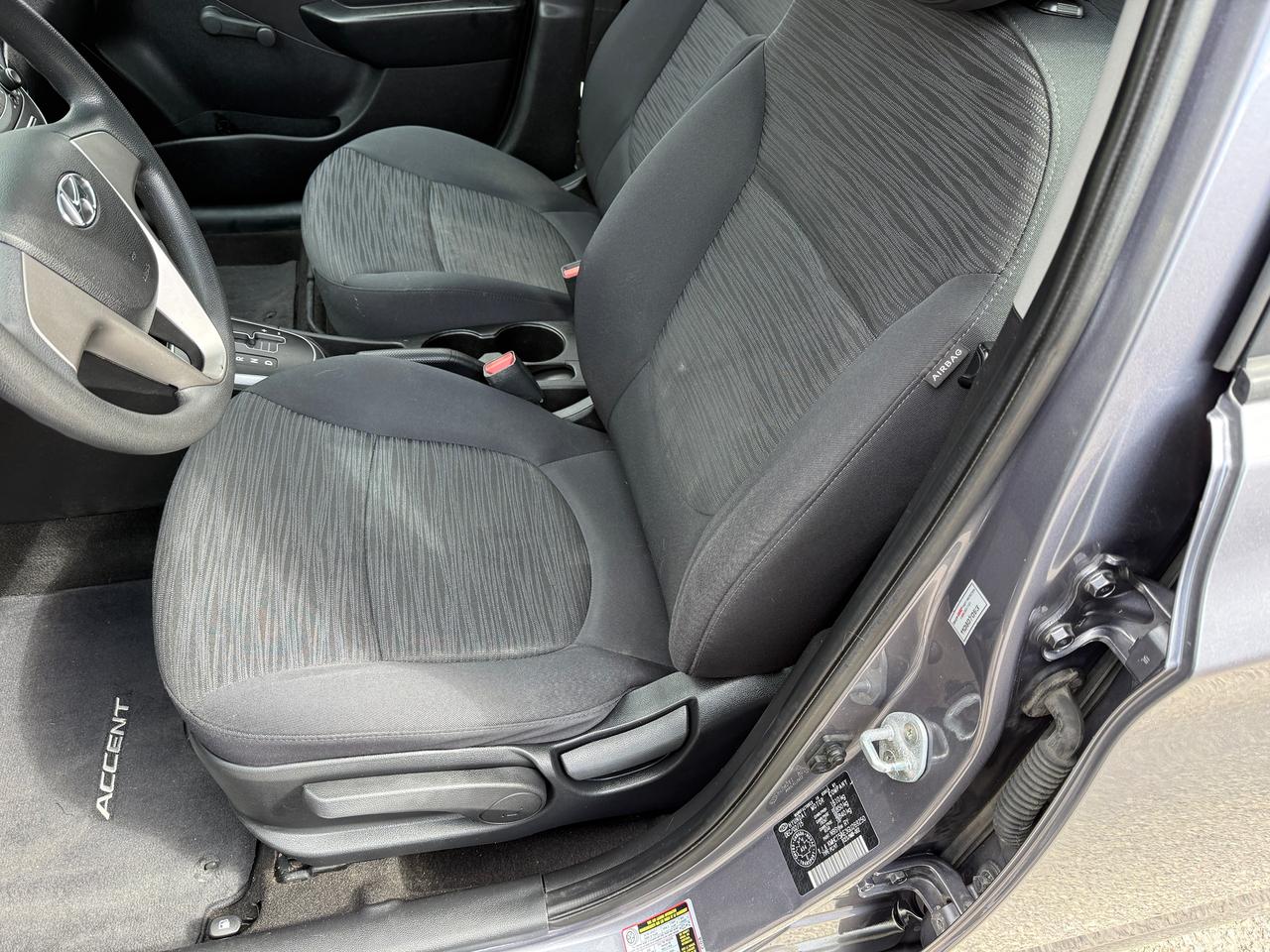 2016 Hyundai Accent LE.AUTOMATIC with AC..NO ACCIDENTS..CERTIFIED !! Photo