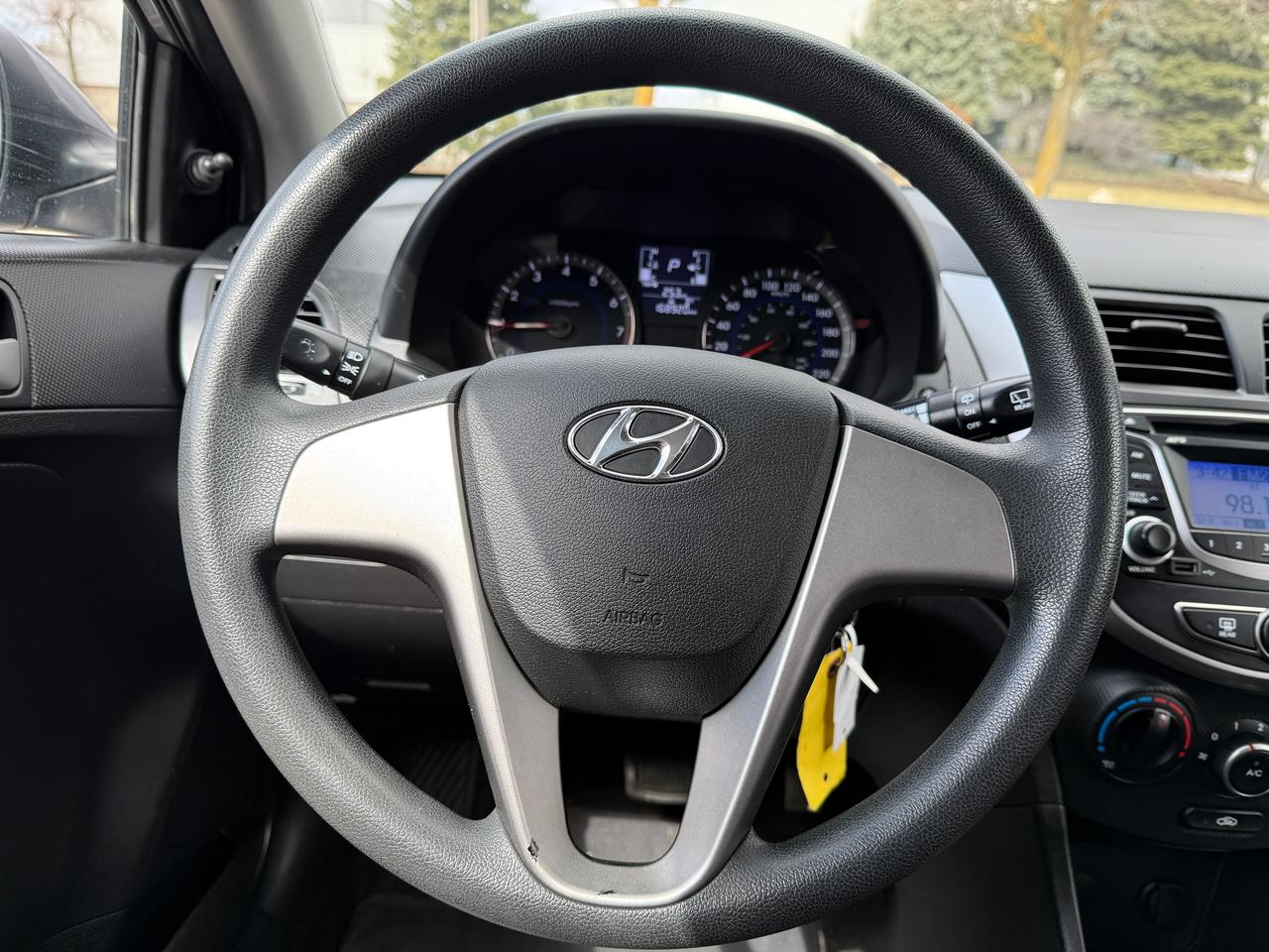 2016 Hyundai Accent LE.AUTOMATIC with AC..NO ACCIDENTS..CERTIFIED !! Photo