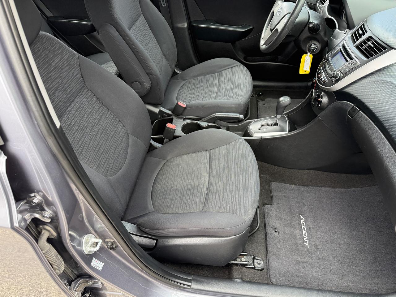 2016 Hyundai Accent LE.AUTOMATIC with AC..NO ACCIDENTS..CERTIFIED !! Photo