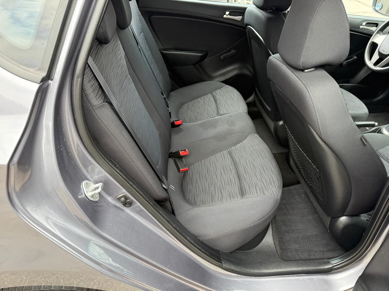 2016 Hyundai Accent LE.AUTOMATIC with AC..NO ACCIDENTS..CERTIFIED !! Photo