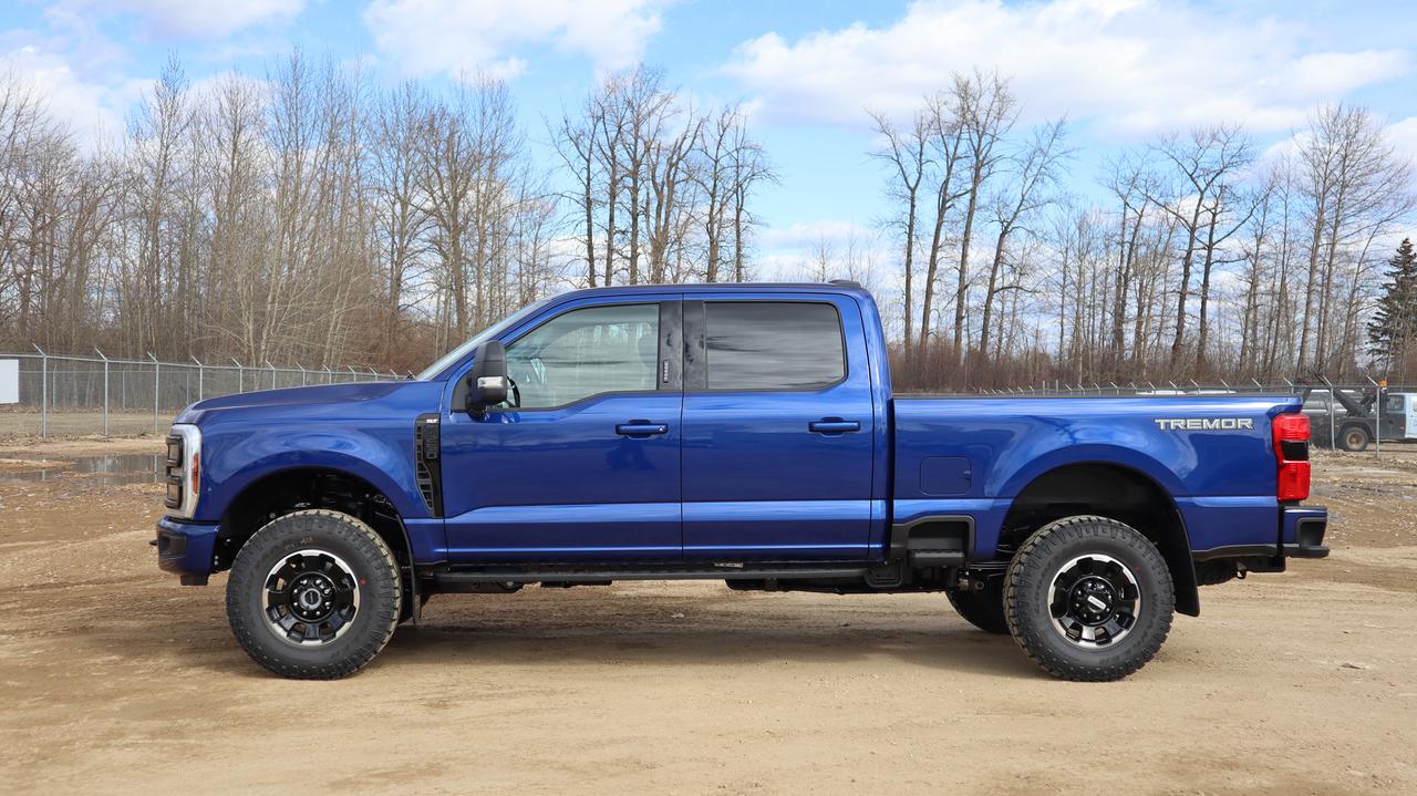 2026 Ford F-250 Super Duty SRW XLT Photo2