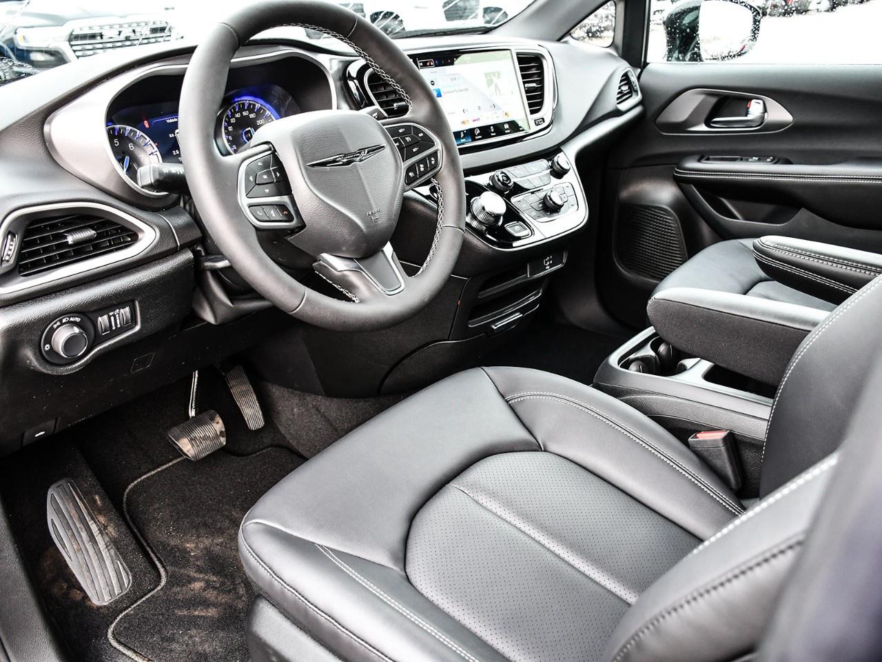 2026 Dodge Grand Caravan SXT 2WD Photo