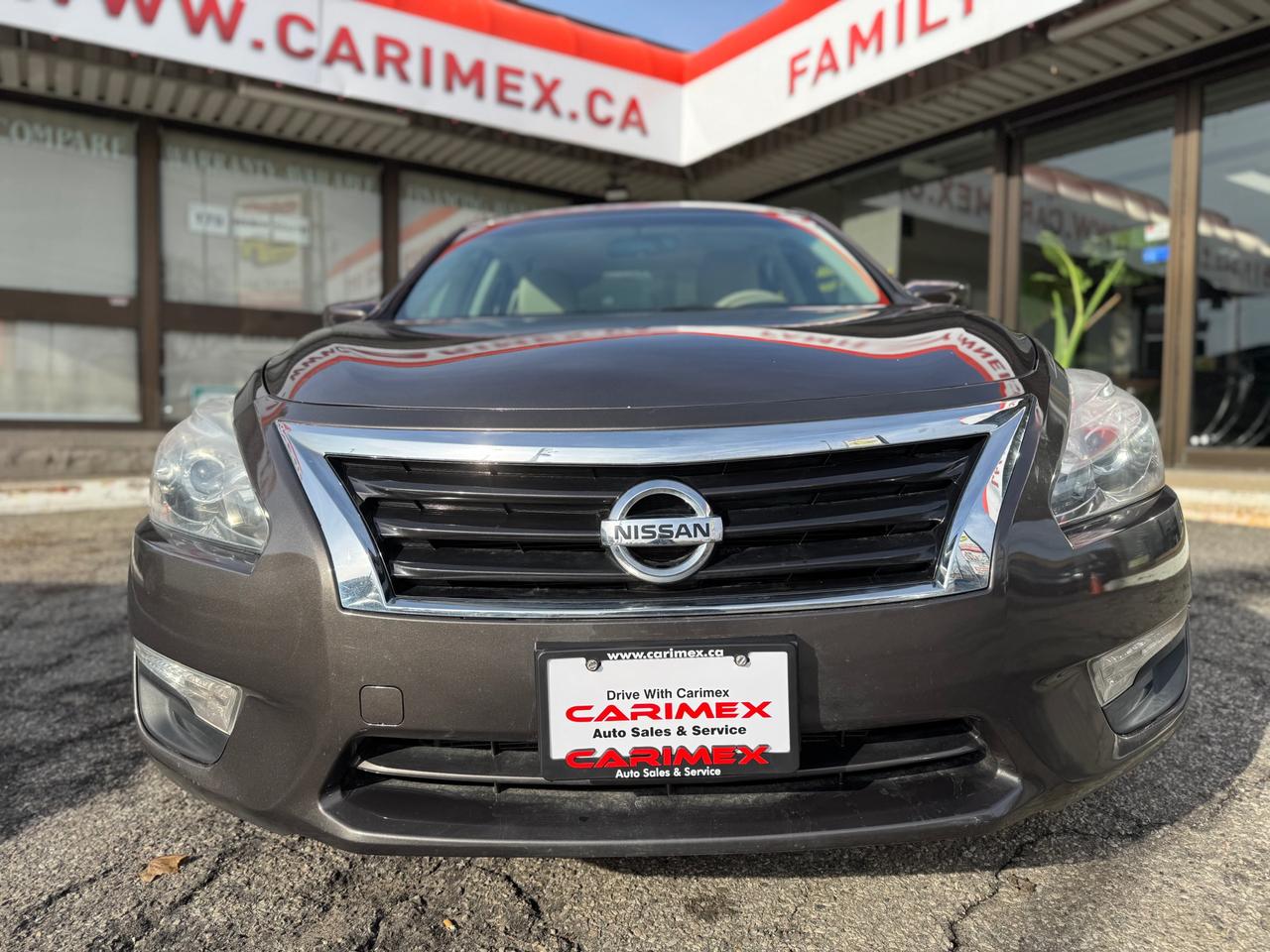 2014 Nissan Altima 2.5 LOW KM | Florida Grandma Car! | Accident Free Photo