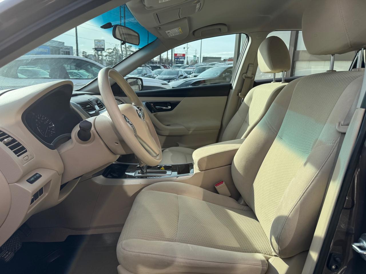 2014 Nissan Altima 2.5 LOW KM | Florida Grandma Car! | Accident Free Photo