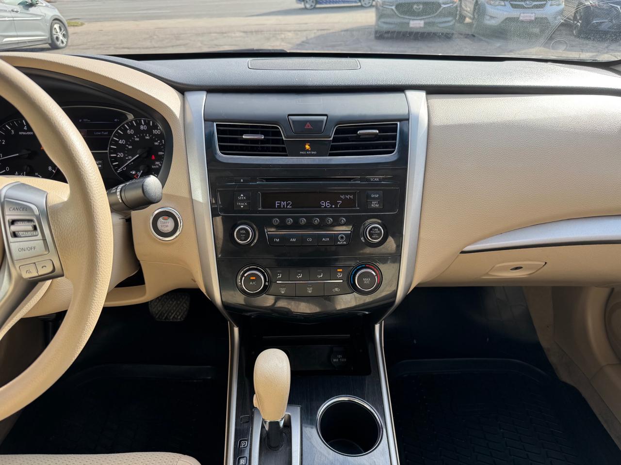 2014 Nissan Altima 2.5 LOW KM | Florida Grandma Car! | Accident Free Photo