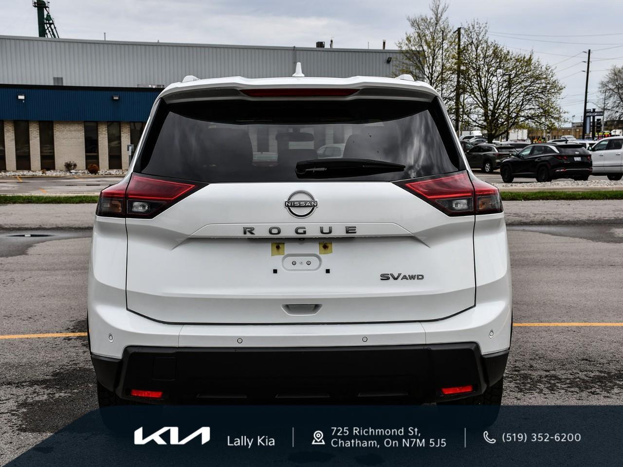 2024 Nissan Rogue SV Moonroof 2024 Nissan Rogue SV | Former Daily Rental | Stock #LK00779P Photo4