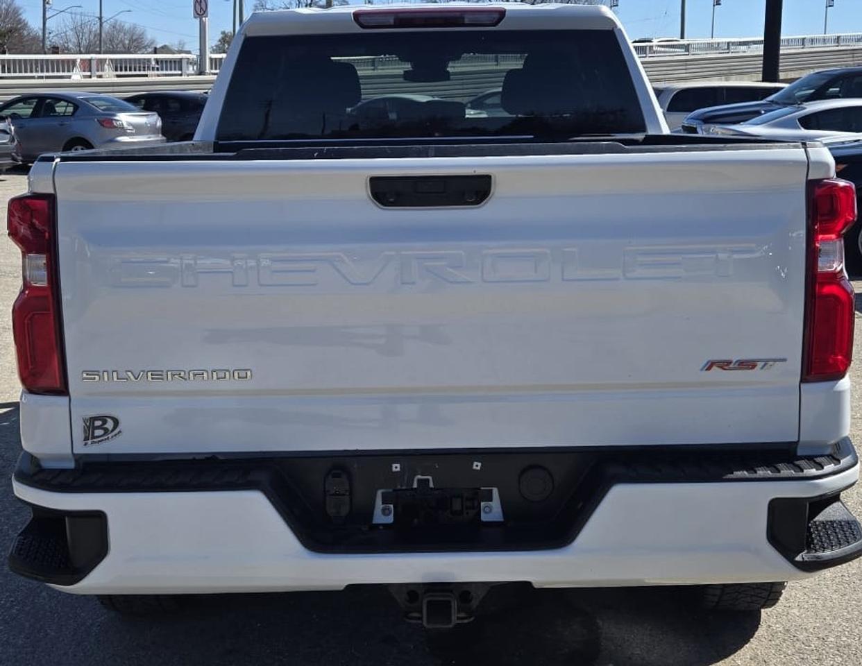 2023 Chevrolet Silverado 1500 RST / NO ACCIDENTS / 4WD / HTD SEATS / CREW Photo2