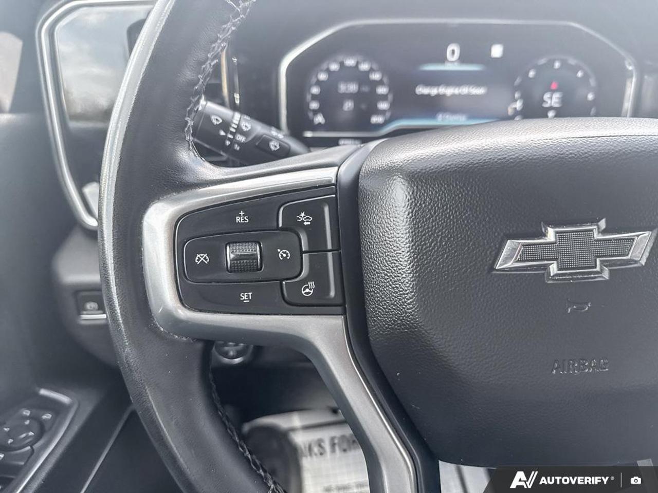 2023 Chevrolet Silverado 1500 RST / NO ACCIDENTS / 4WD / HTD SEATS / Photo