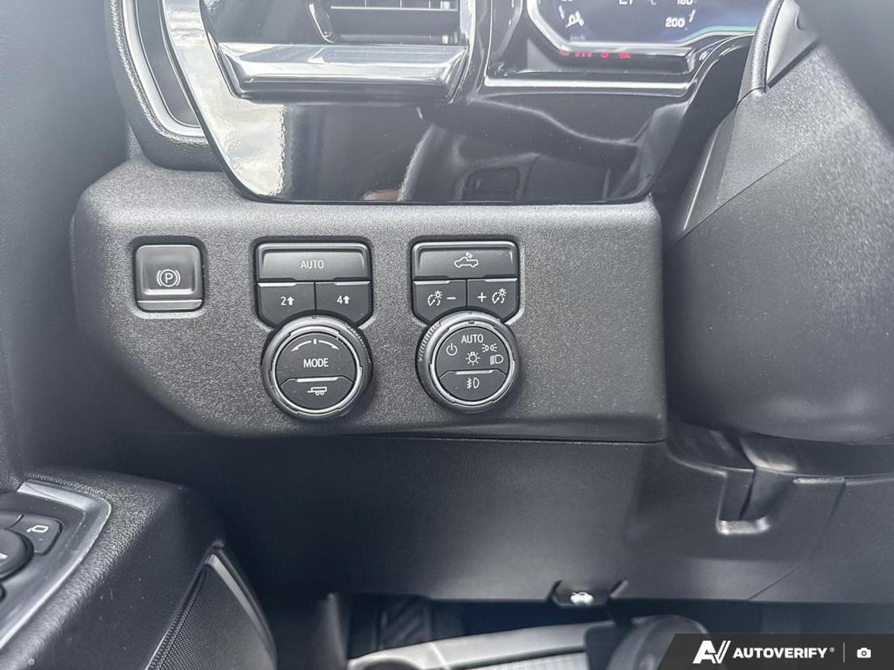 2023 Chevrolet Silverado 1500 RST / NO ACCIDENTS / 4WD / HTD SEATS / Photo