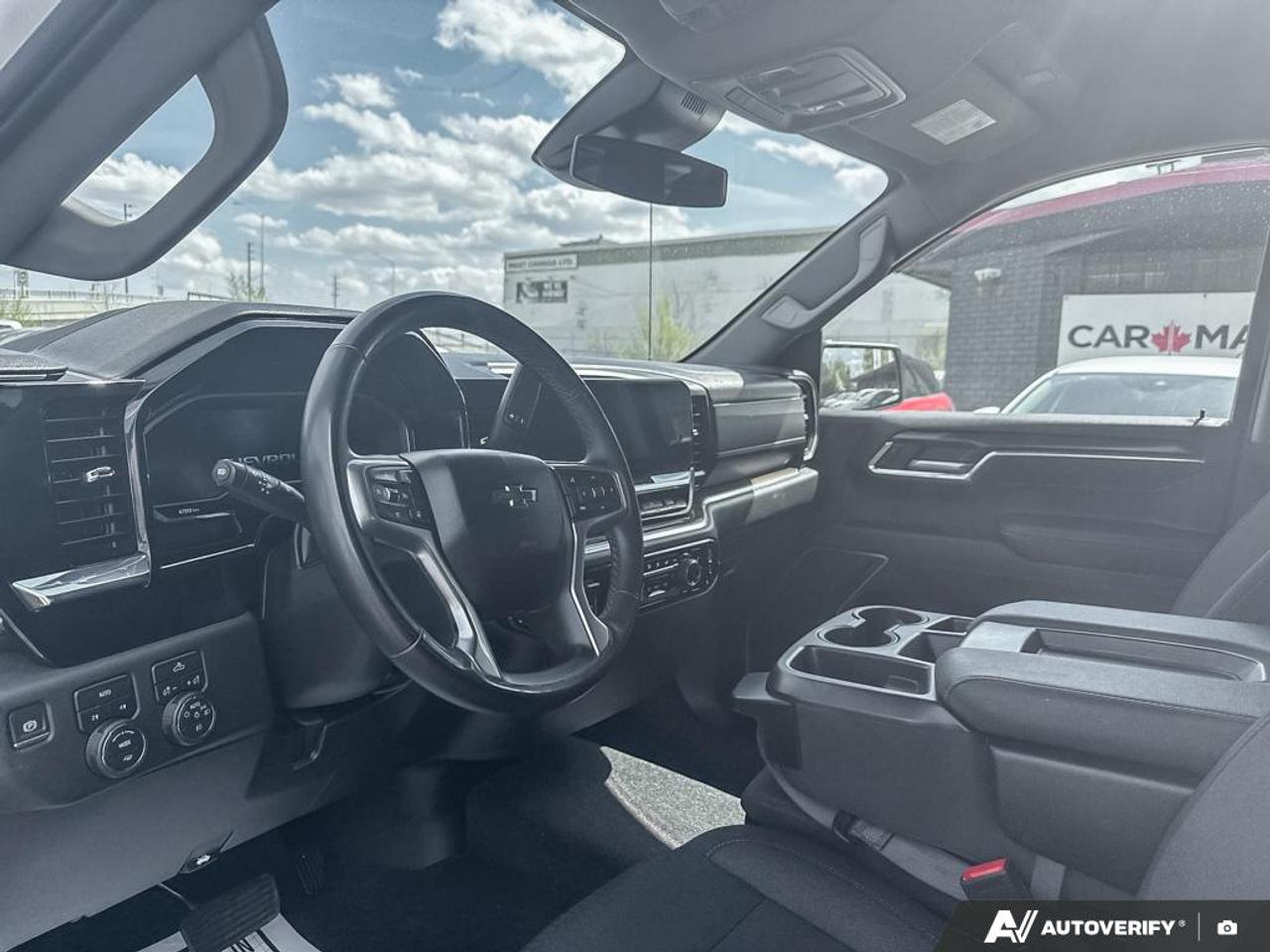 2023 Chevrolet Silverado 1500 RST / NO ACCIDENTS / 4WD / HTD SEATS / Photo