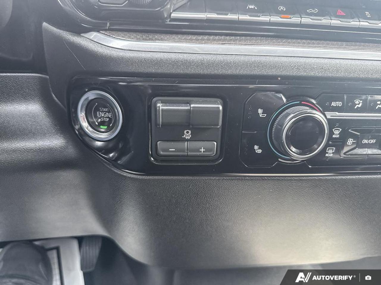 2023 Chevrolet Silverado 1500 RST / NO ACCIDENTS / 4WD / HTD SEATS / Photo