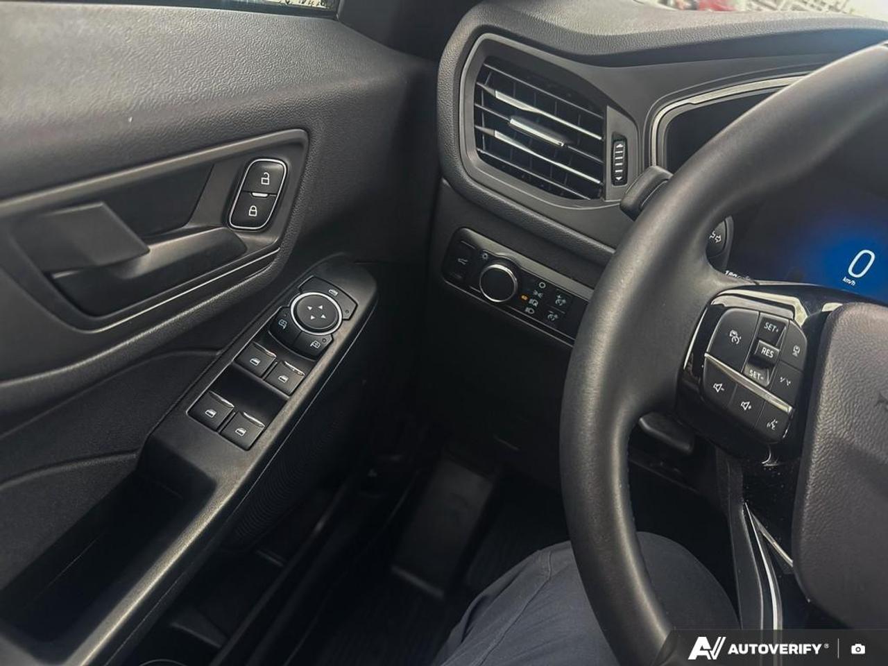 2024 Ford Escape Active 200A|TECH 1 PK|COLD WEATHER PK|DEMO Photo