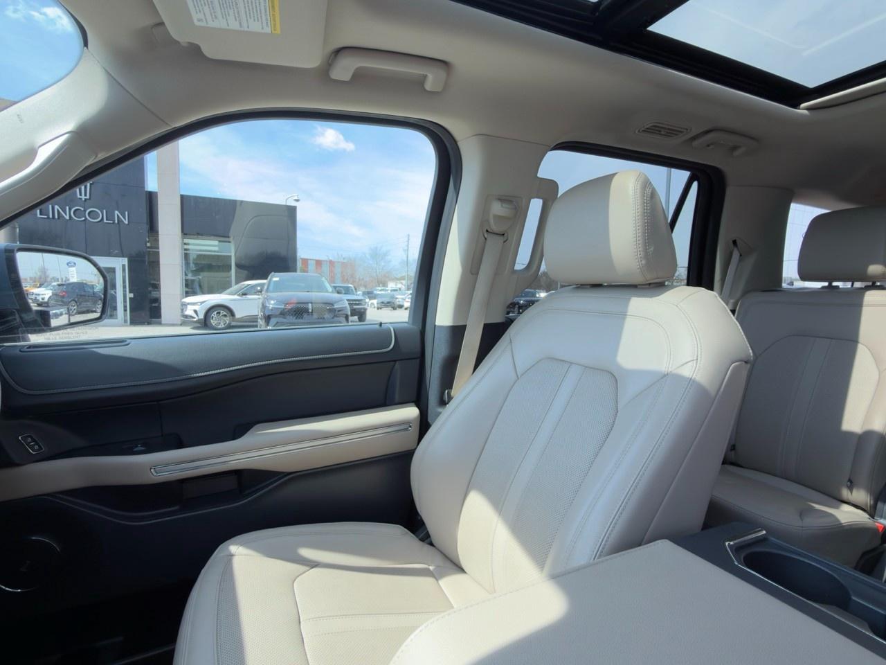 2022 Ford Expedition Limited 302A|HEAVY DUTY TOW PKG|NAV|MOONROOF|COOLED STS Photo