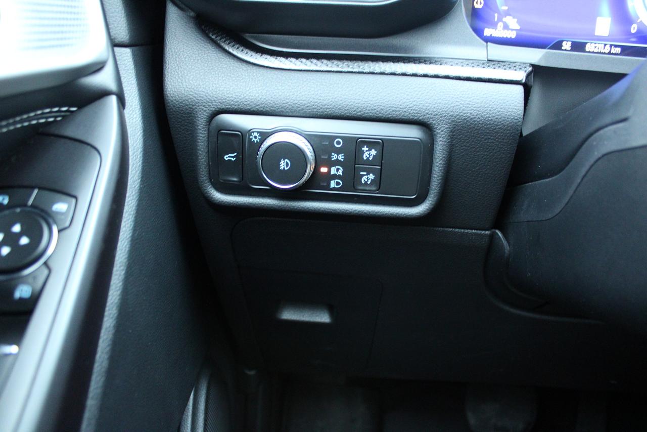 2020 Ford Explorer ST 4WD Photo