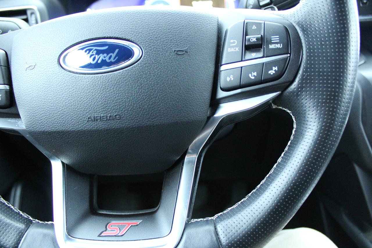 2020 Ford Explorer ST 4WD Photo