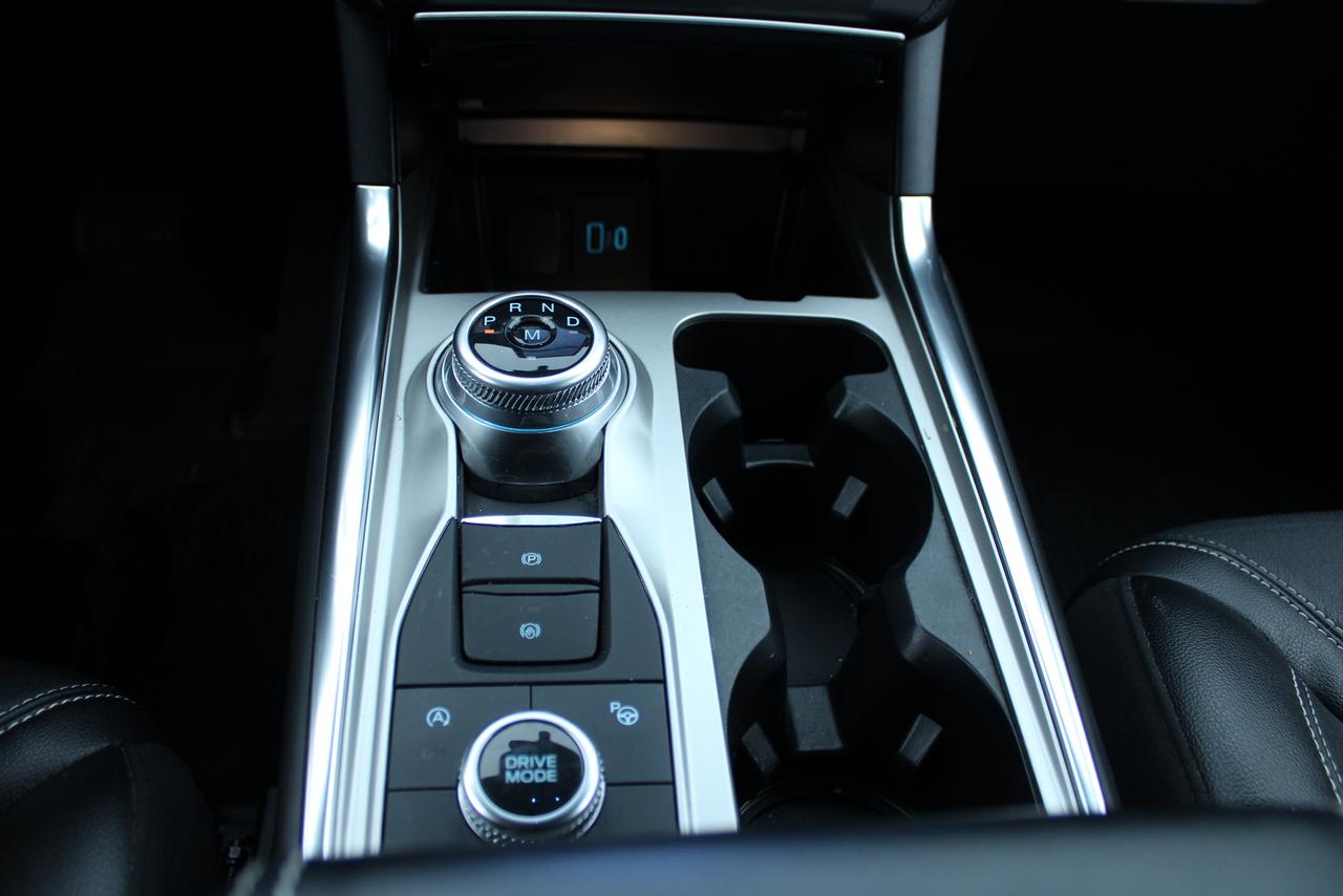 2020 Ford Explorer ST 4WD Photo