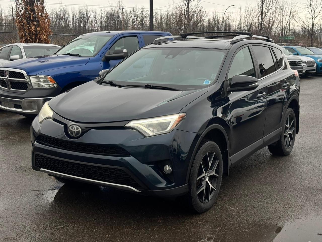 Used 2017 Toyota RAV4 se for sale in Vaudreuil-Dorion, QC