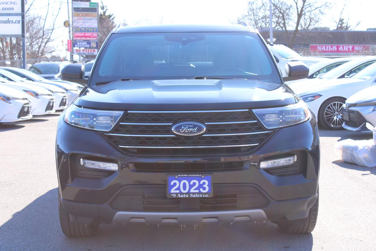 2023 Ford Explorer XLT 4WD Photo