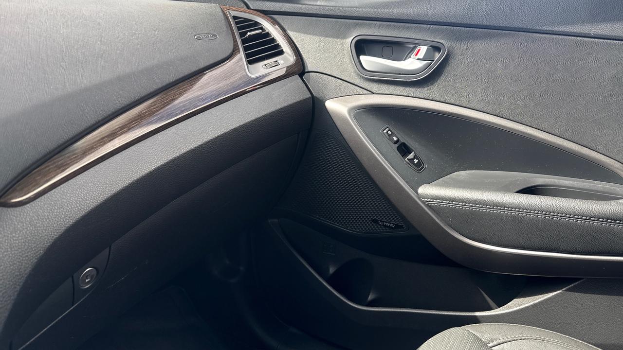 2017 Hyundai Santa Fe Sport Luxury Photo