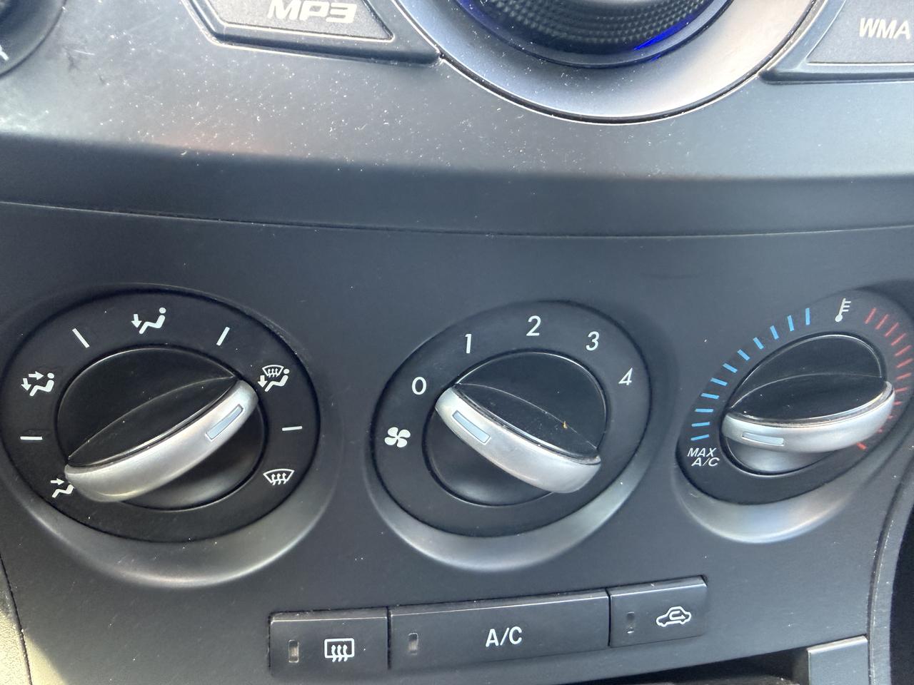 2012 Mazda MAZDA3 4dr HB Sport Man GS *Ltd Avail* Photo