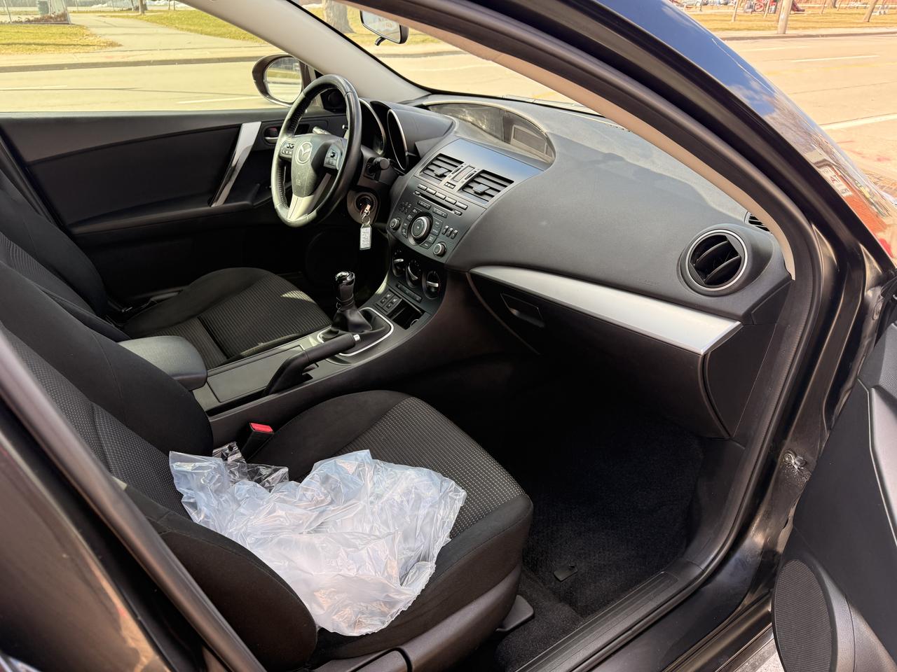 2012 Mazda MAZDA3 4dr HB Sport Man GS *Ltd Avail* Photo