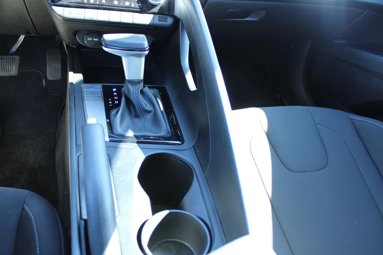 2025 Hyundai Elantra Preferred IVT w/Tech Pkg Photo