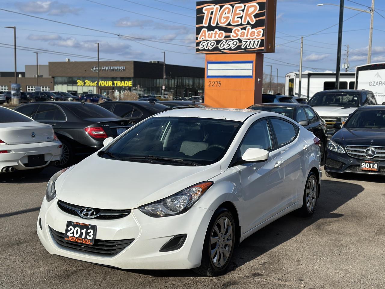 2013 Hyundai Elantra GL, AUTO, 4 CYL, GREAT ON FUEL, WARRANTY, CERT - Photo #1