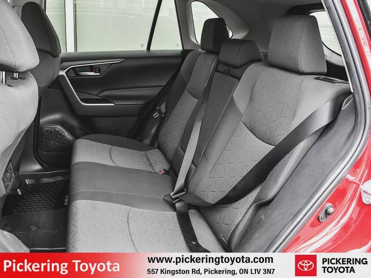 2022 Toyota RAV4 XLE Photo