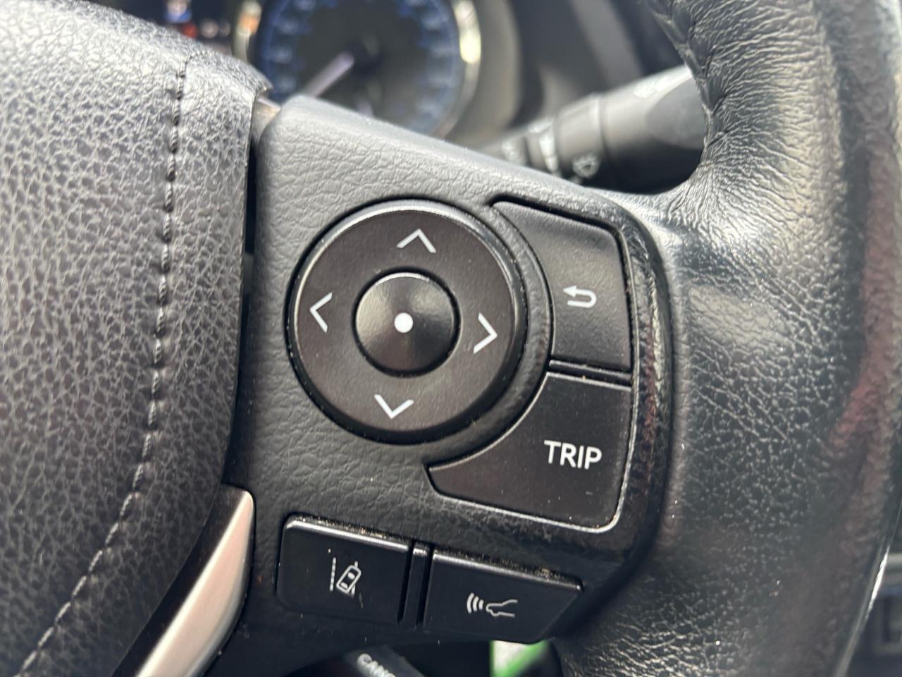 2019 Toyota Corolla SE Leather, Sunroof Photo