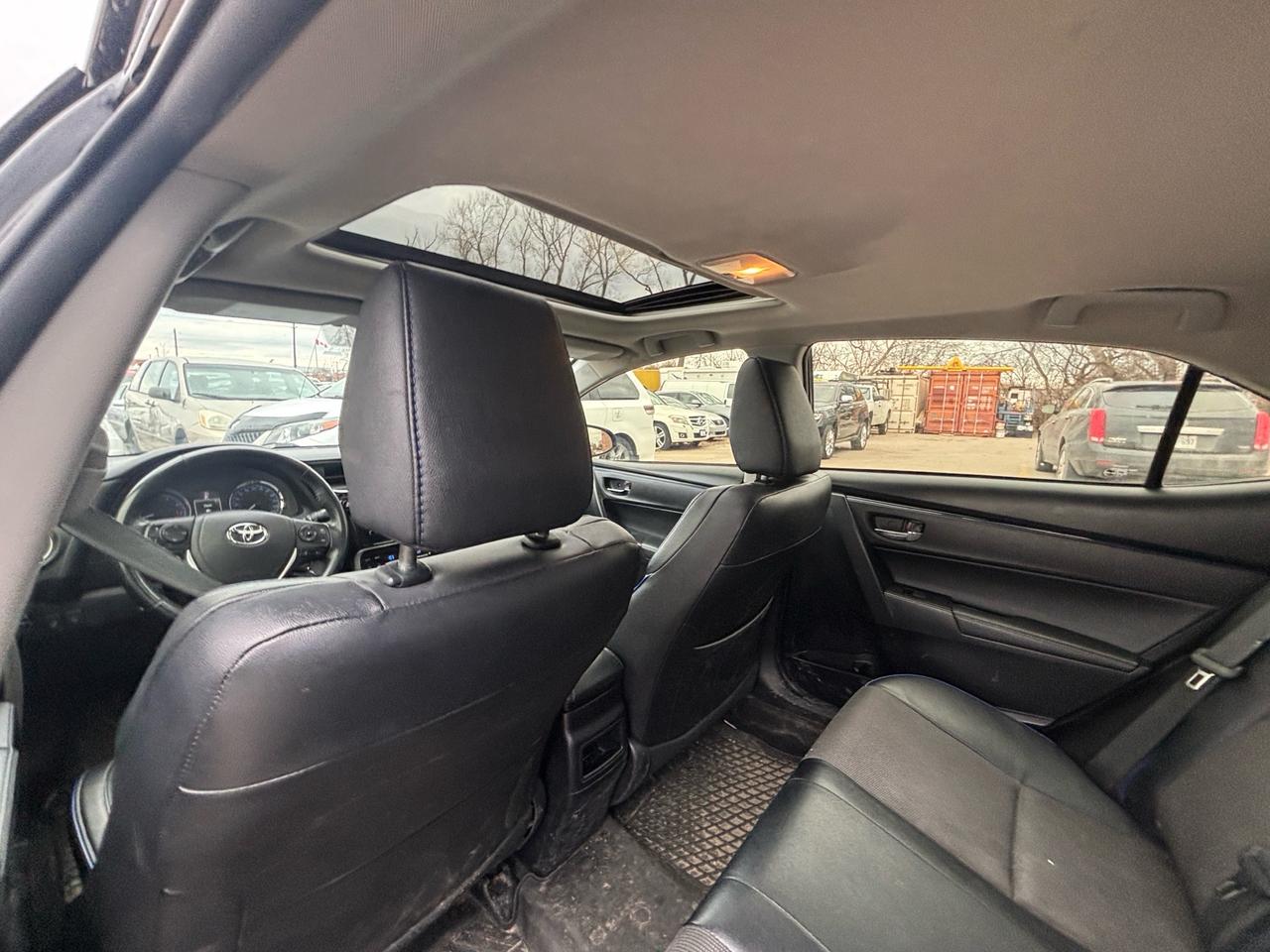 2019 Toyota Corolla SE Leather, Sunroof Photo