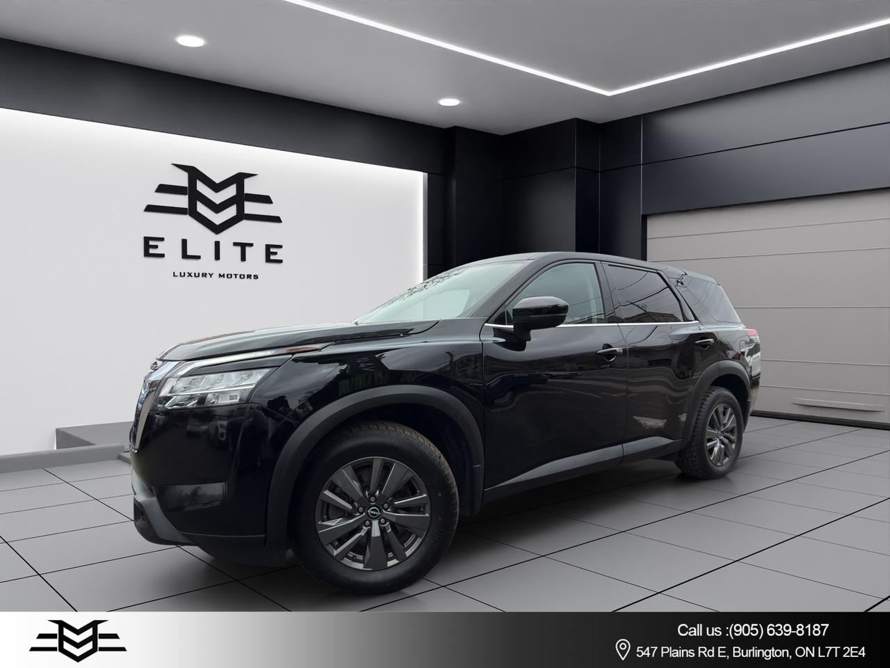 2022 Nissan Pathfinder S 4WD - Blind Spot Monitor - Reverse Camera !! Photo