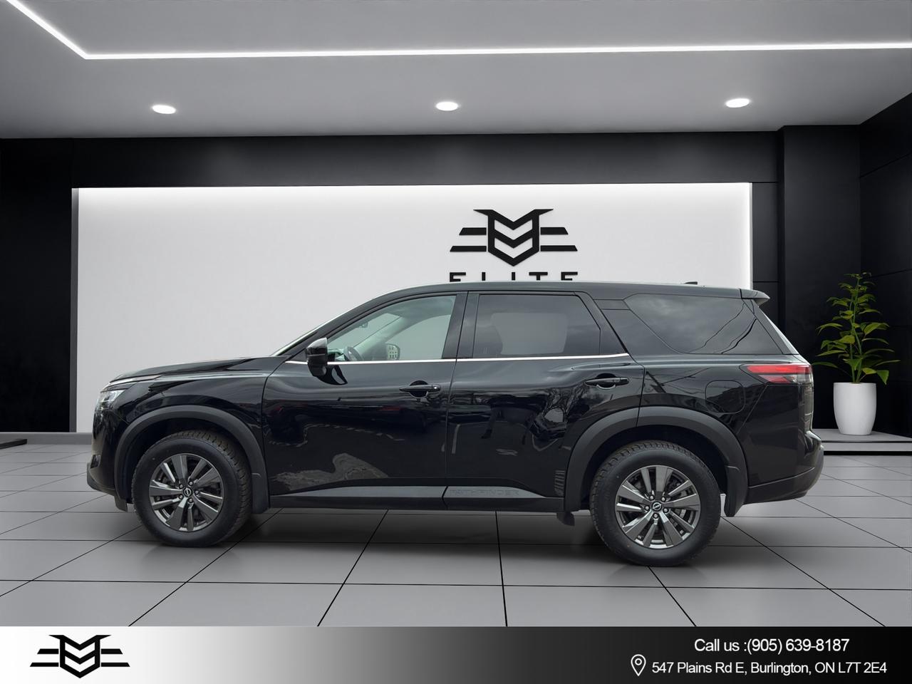 2022 Nissan Pathfinder S 4WD - Blind Spot Monitor - Reverse Camera !! Photo