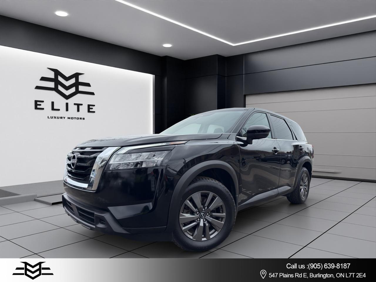 2022 Nissan Pathfinder S 4WD - Blind Spot Monitor - Reverse Camera !! Photo