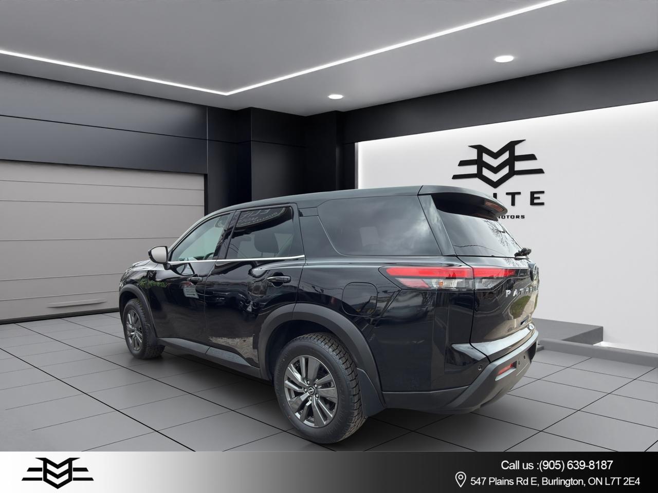 2022 Nissan Pathfinder S 4WD - Blind Spot Monitor - Reverse Camera !! Photo
