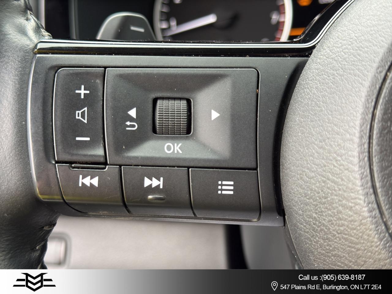 2022 Nissan Pathfinder S 4WD - Blind Spot Monitor - Reverse Camera !! Photo