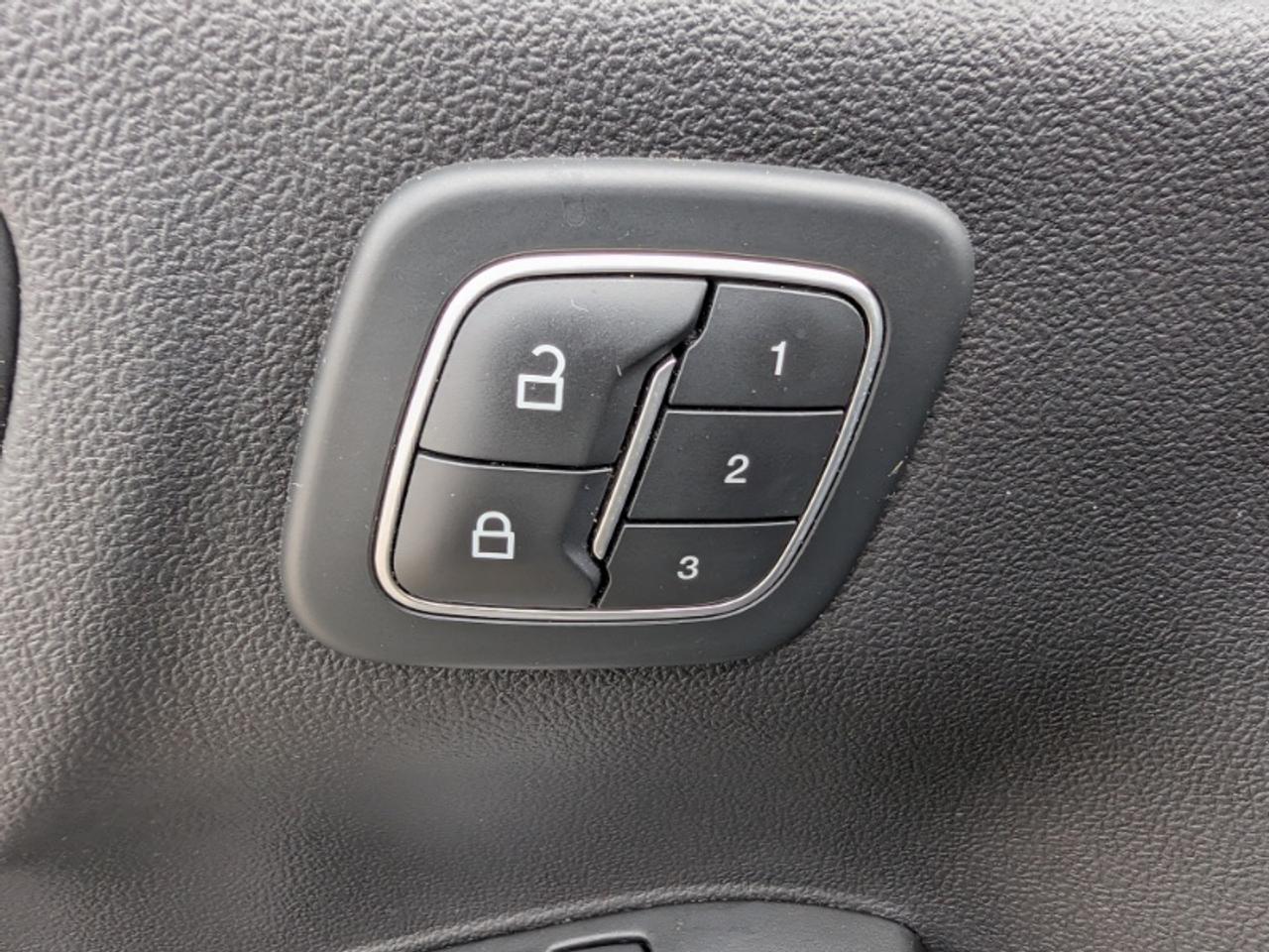 13831272