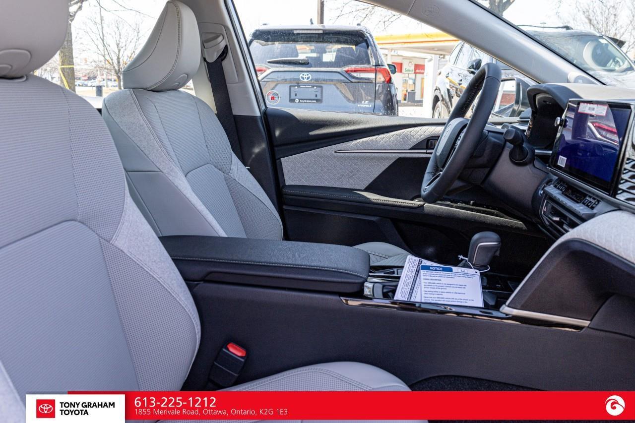 2026 Toyota Camry XLE Photo
