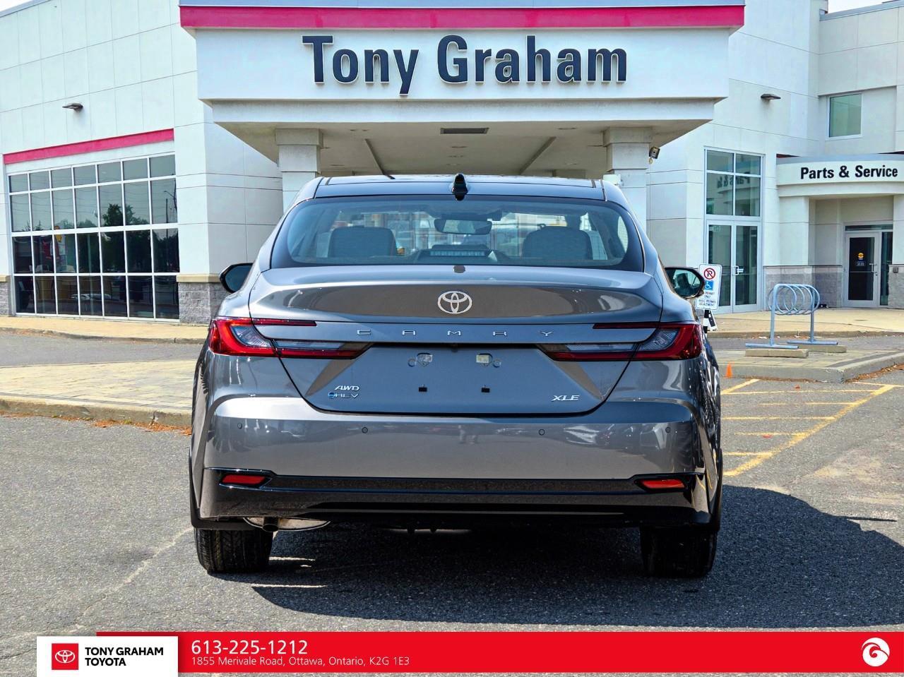 2026 Toyota Camry XLE Photo4