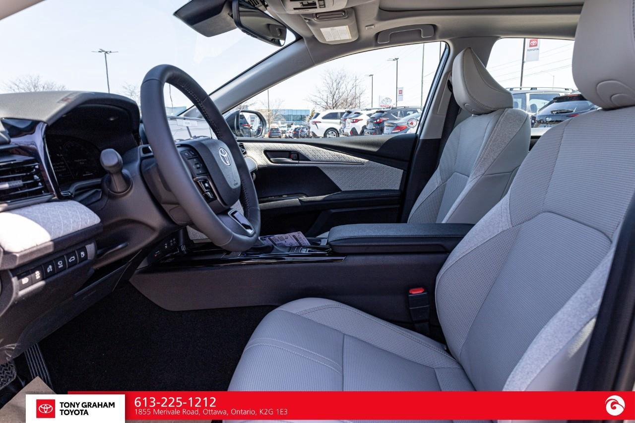 2026 Toyota Camry XLE Photo
